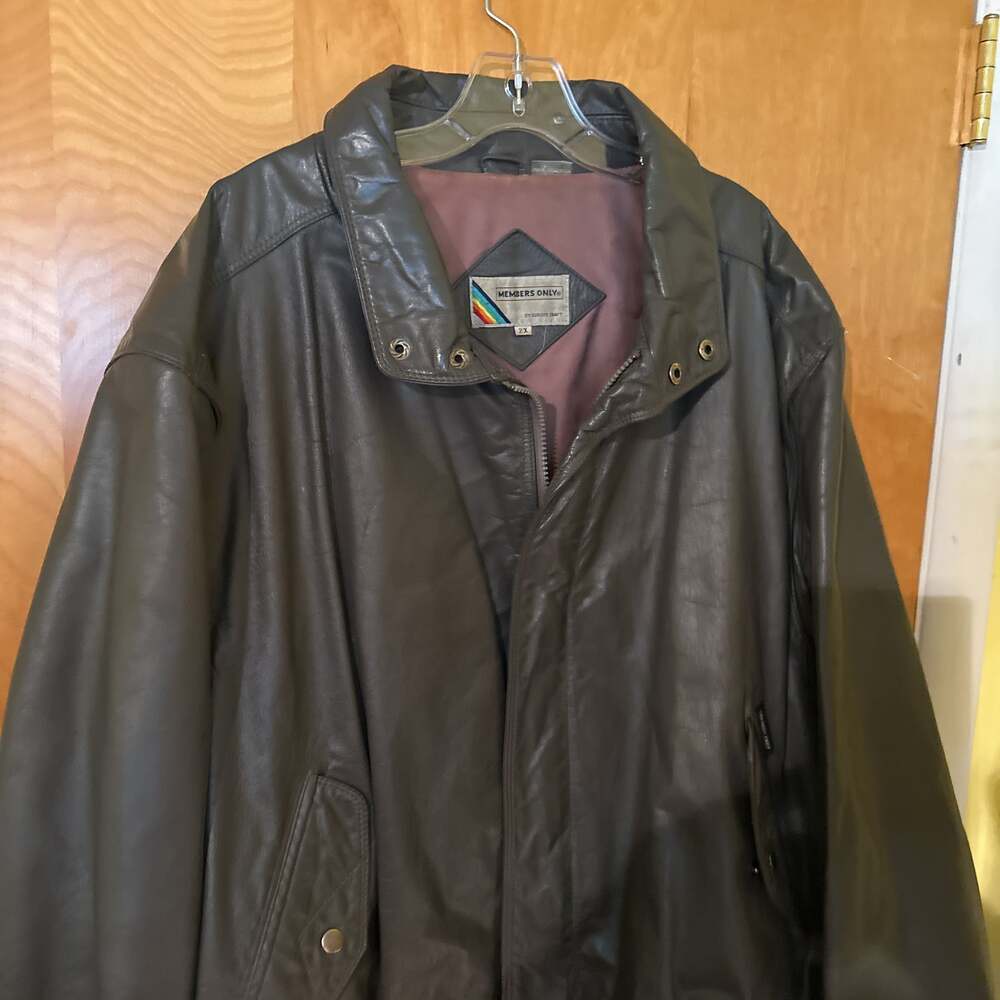MENS MEMBERS ONLY VTG IRON GREY LEATHER CAFE RACER/BIKER/MOTORCYCLE JACKET SZ 46